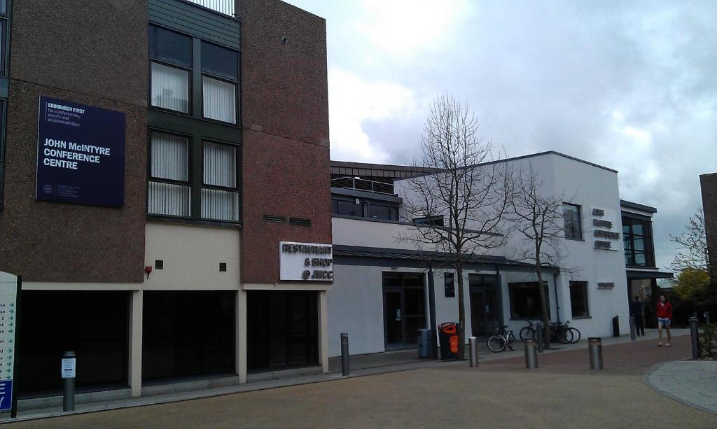 Mw Townhouse Hotel EDI Exterior photo