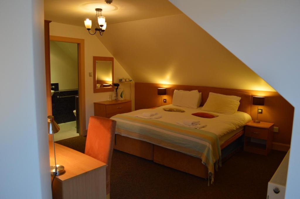 Mw Townhouse Hotel EDI Room photo